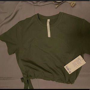 Lululemon side cinch T shirt